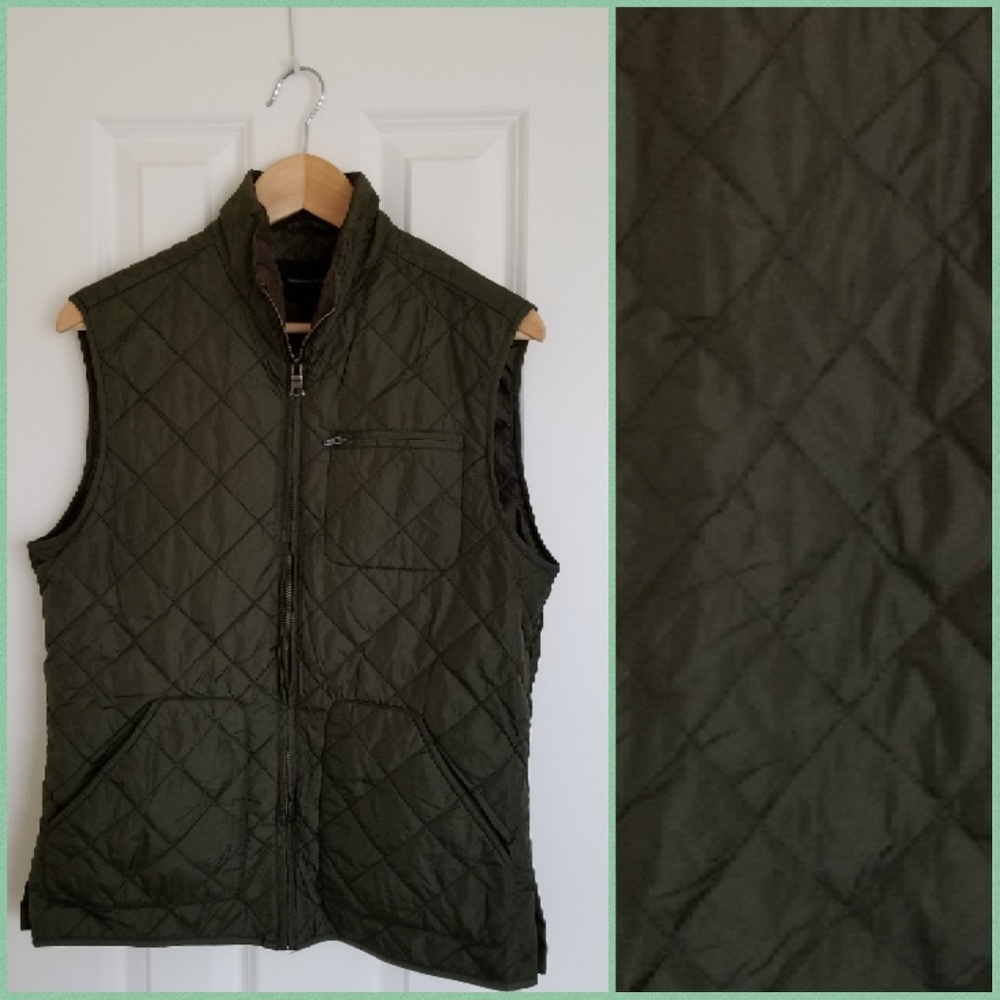 Banana Republic green quilted vest sz S